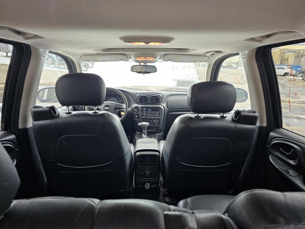 TRAILBLAZ 2009 Headrest 2413651