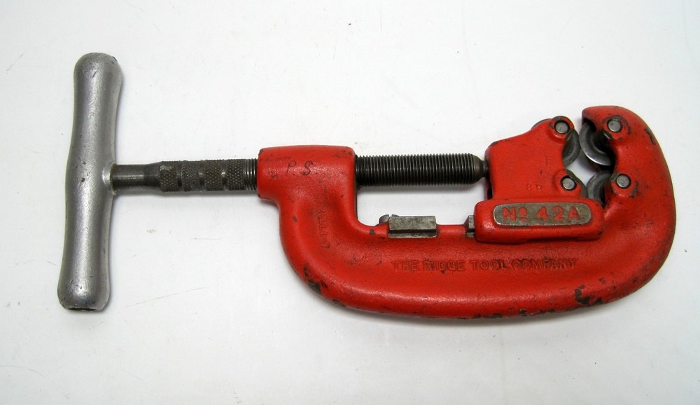 RIDGID NO 42-A FOUR WHEEL PIPE CUTTER NICE!