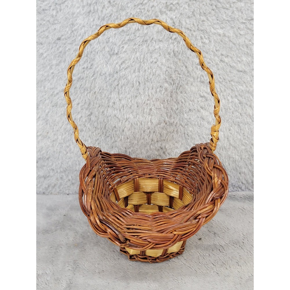 Small Wicker Basket Decorative Handle Farmhouse Rustic Tabletop Decor