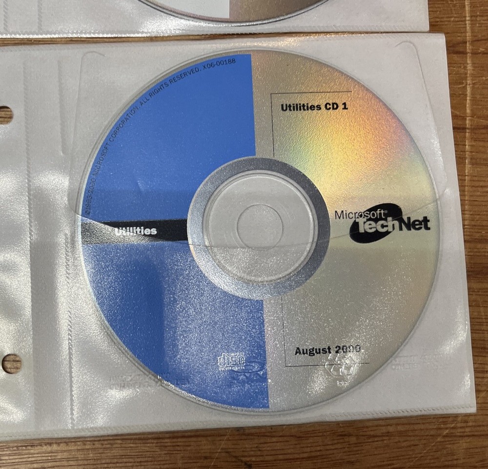 Vintage Lot of ( 10 ) Microsoft CD Compact Disc Windows 2000 Technet Bundle