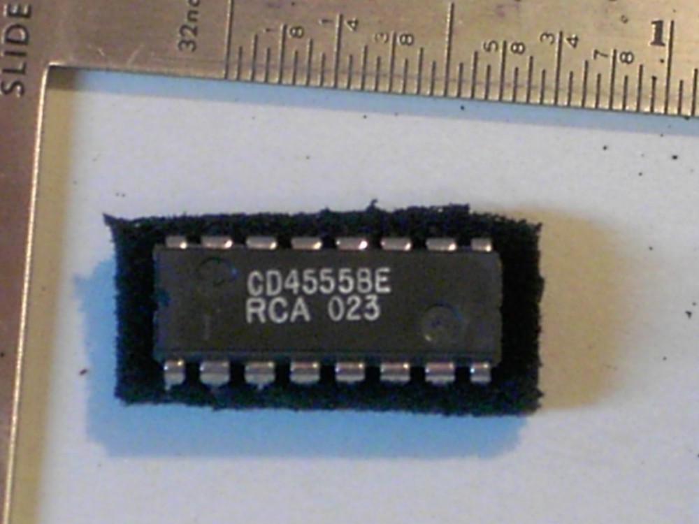 CD4555 Dual Binary 1 of 4 Decoder Low Value