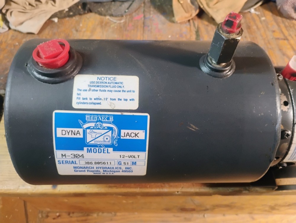 Dyna jack M-304 12 Volt