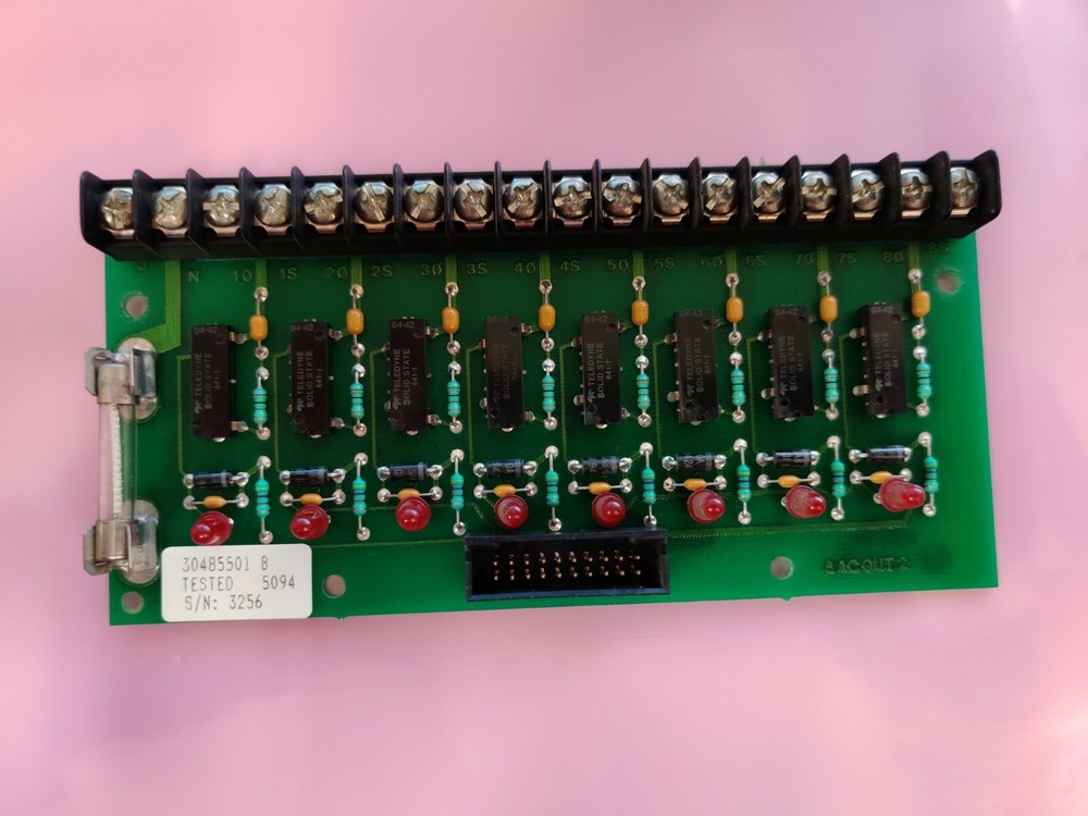 Universal Instruments 8 Ac Out 2 Asm 30485501