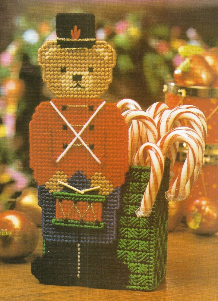 TAPPING TEDDY BEAR CANDY HOLDER CHRISTMAS PLASTIC CANVAS PATTERN INSTRUCTIONS