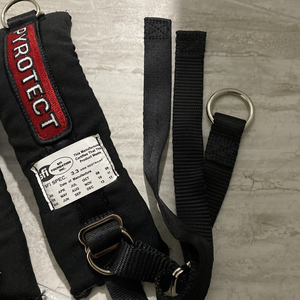 PYROTECT ARM RESTRAINTS BLACK SFI Spec 3.3