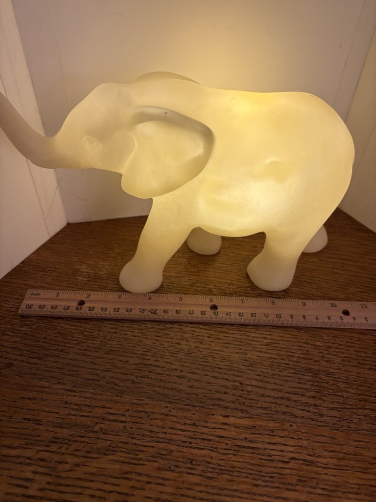 Plastic Elephant Dresser Top Night Light