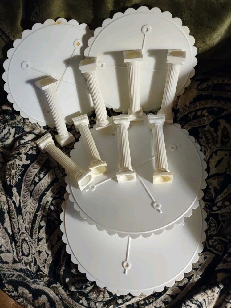 Wilton 4 Separator Cake Plates 8 Pillars Wedding