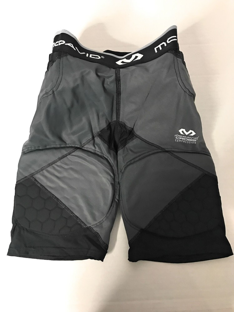McDavid Men's Hex Thudd Cross Compression Short, Size Medium, Black,MD8237-01-33