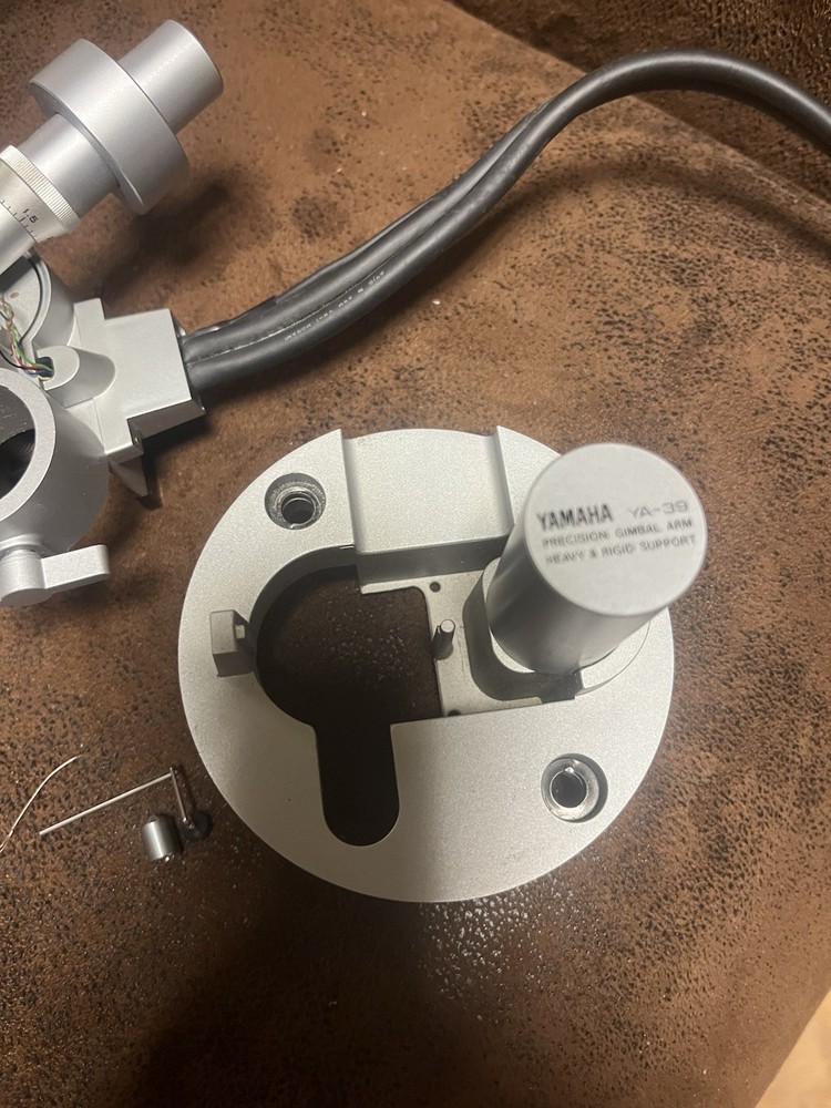 Yamaha GT 2000 YA 39 Tonearm Plus Head Shell