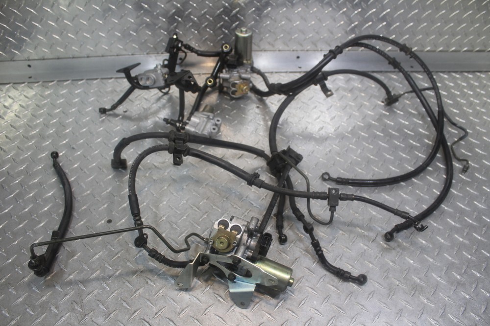 2003 HONDA INTERCEPTOR 800 VFR800A ABS ABS PUMP UNIT MODULE SET 57100-MCW-D11
