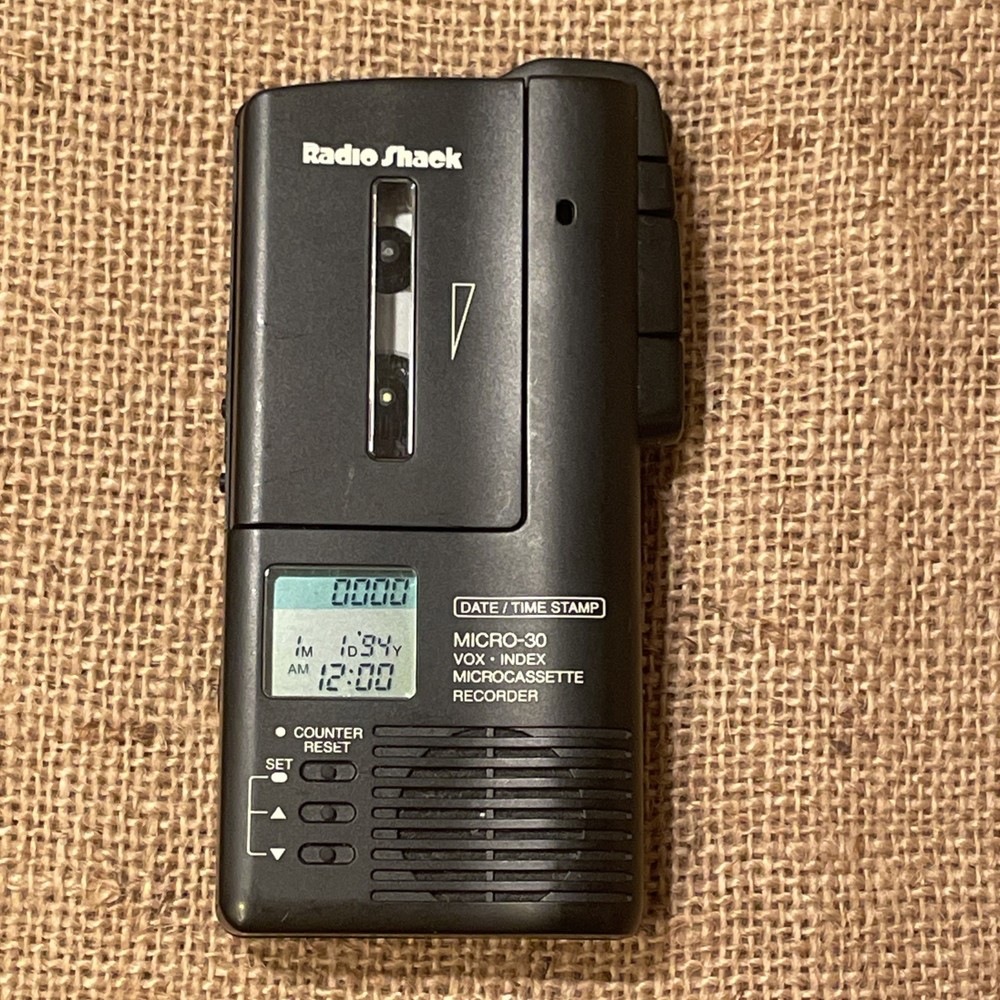 Radio Shack Micro30 Handheld Voice Recorder  Microcassette UNTESTED