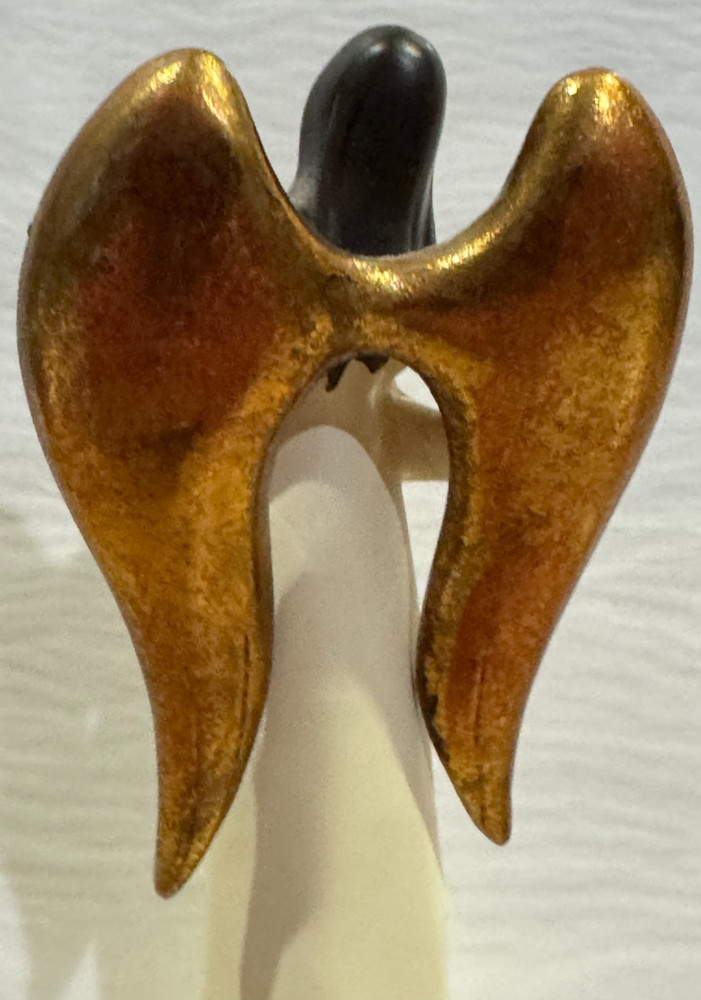 Ceramic Angel Decorative Figurine - Approx. 19cm Tall