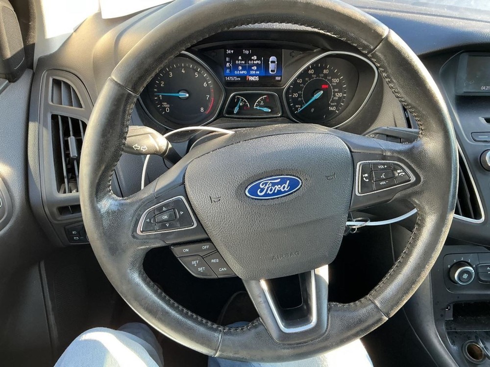 FOCUS 2016 Glove Box 4952436