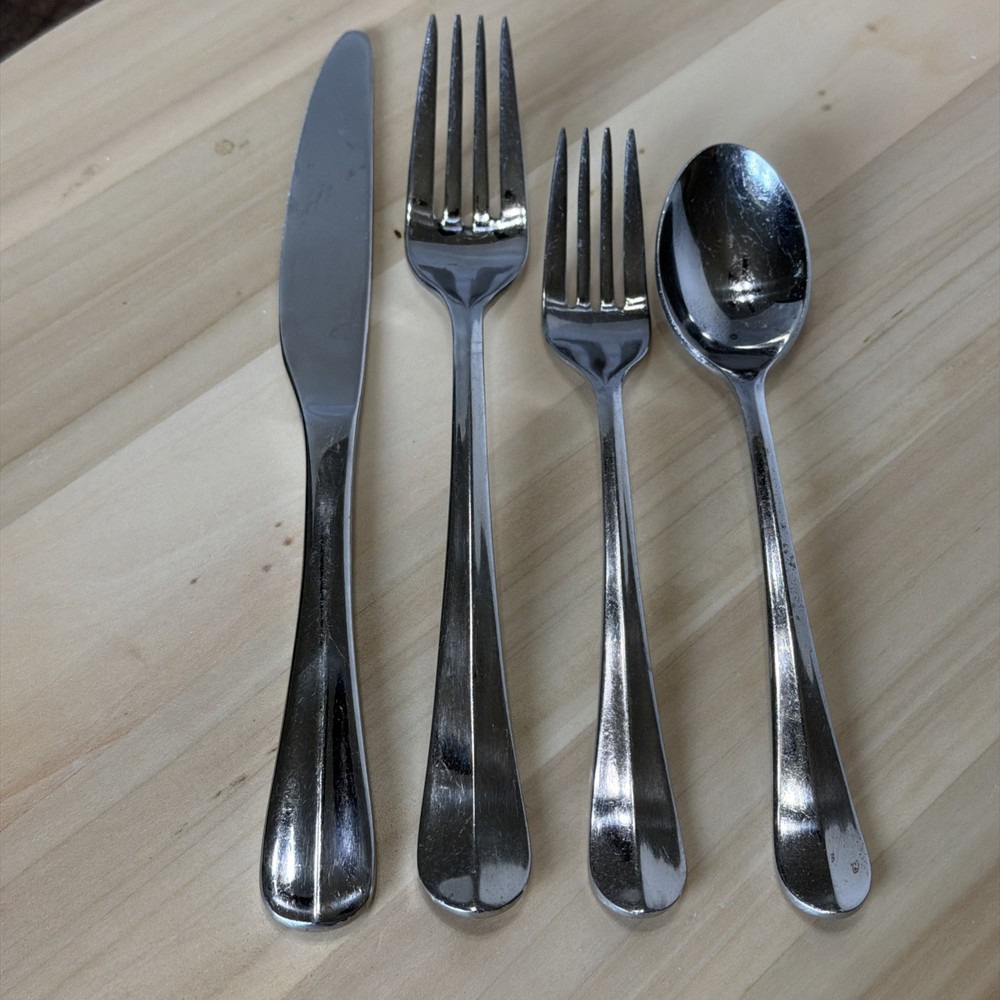 4 pc set Gourmet Settings CELEBRATIONS GS Stainless Flatware center ridge