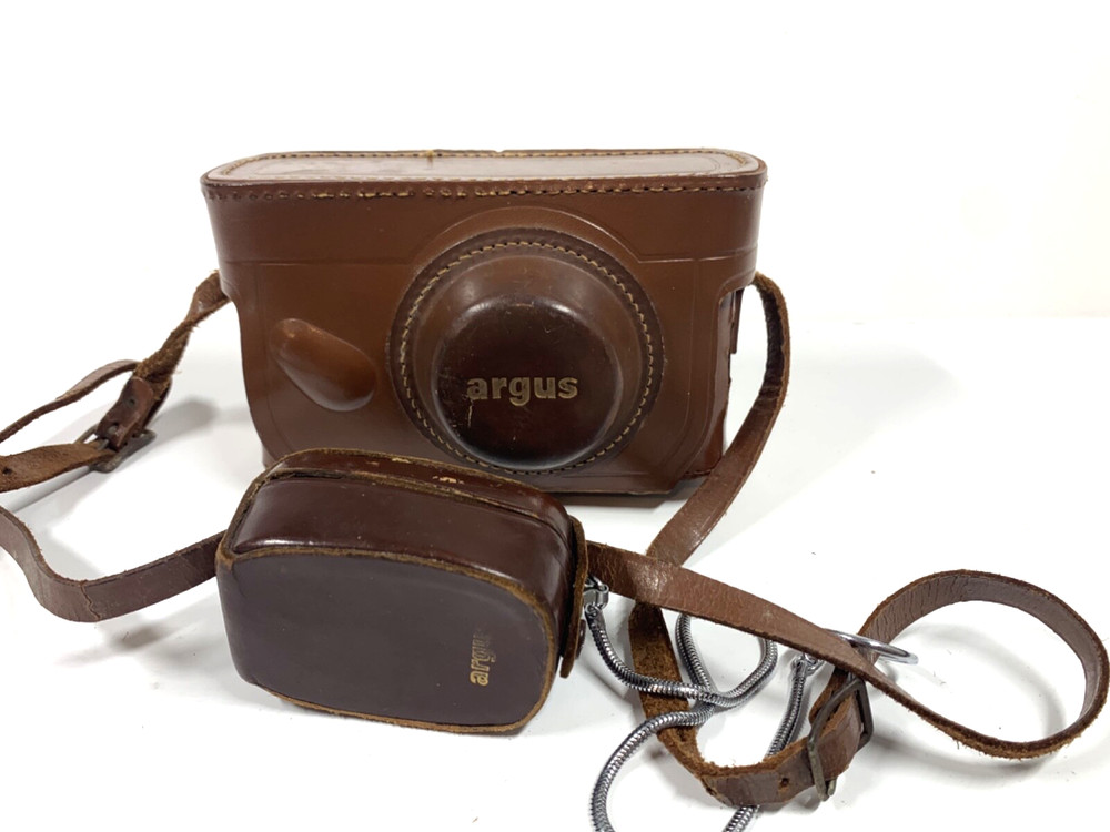 Vintage Argus 35mm Camera Leather Case Not Tested