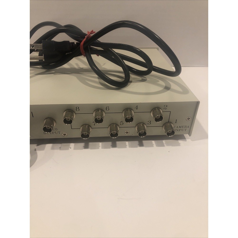 HUND Auto Sequential Switcher 8 Channel Gray Analog BNC Video Camera Switcher