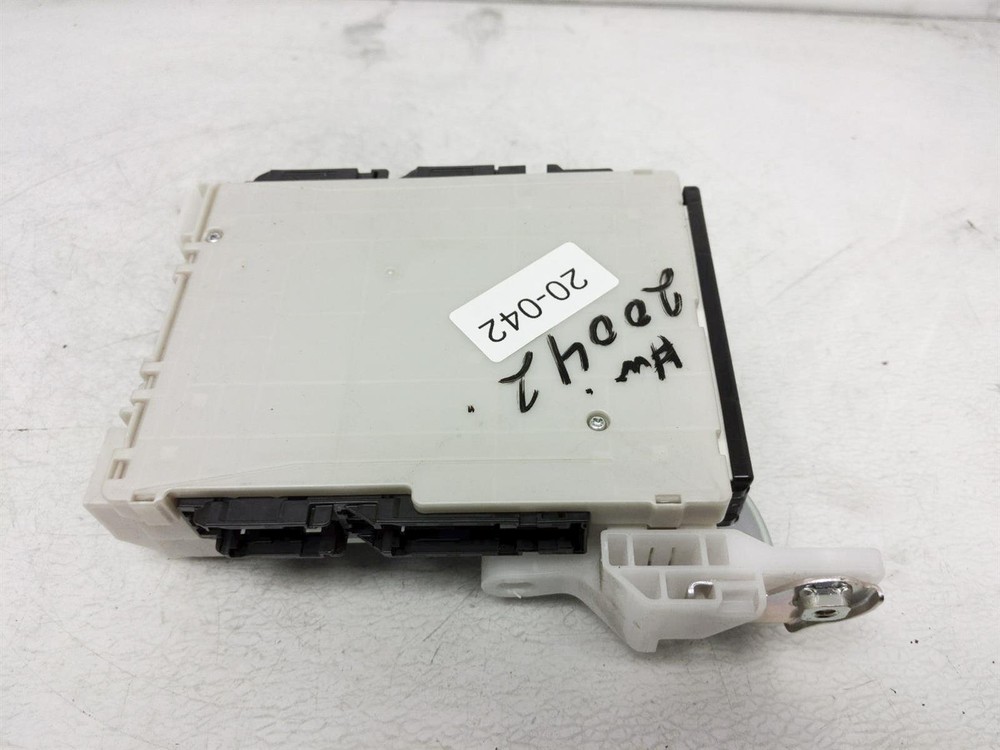 2016-2022 Toyota Prius Multi Plex Network Computer Module Unit 82730-47530
