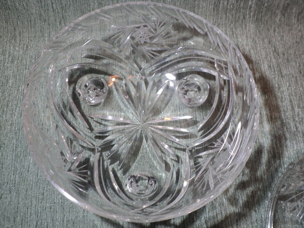 Crystal round covered footed candy dish.