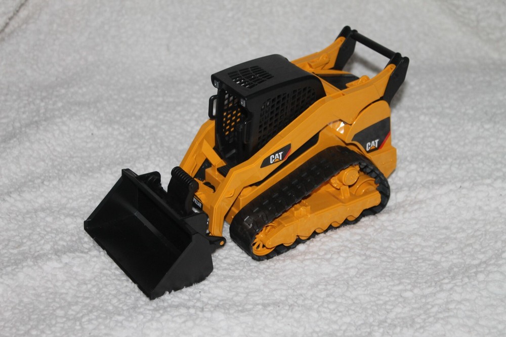 BRUDER CAT CATERPILLAR MULTI TERRAIN LOADER DIGGER VEHICLE 1:16 EUC