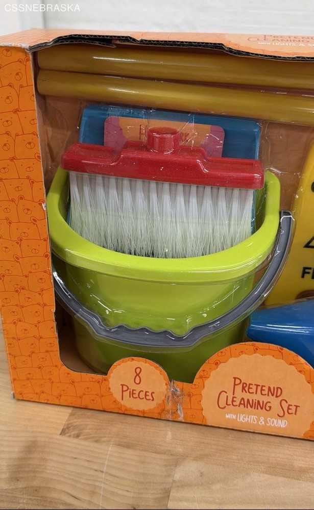Toymazing Pretend Cleaning Set.