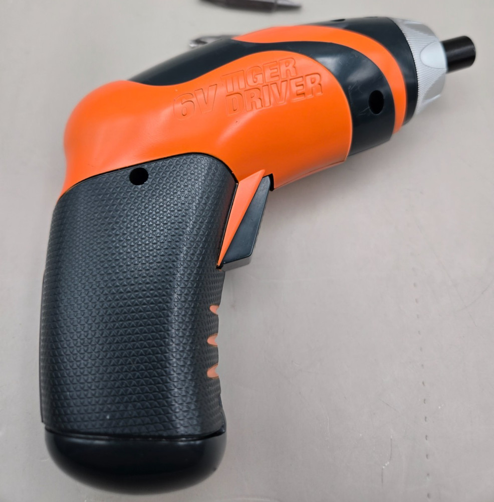 Tiger Driver 6 Volt Drill Driver Handheld AA Battery Works
