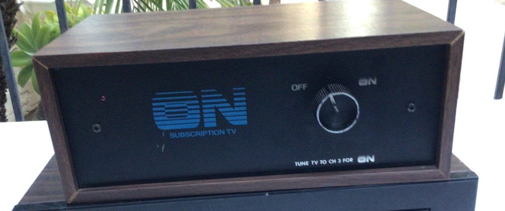 RARE Vintage 1978 ON SUBSCRIPTION TV BOX Early Pay Cable Television STV Decoder