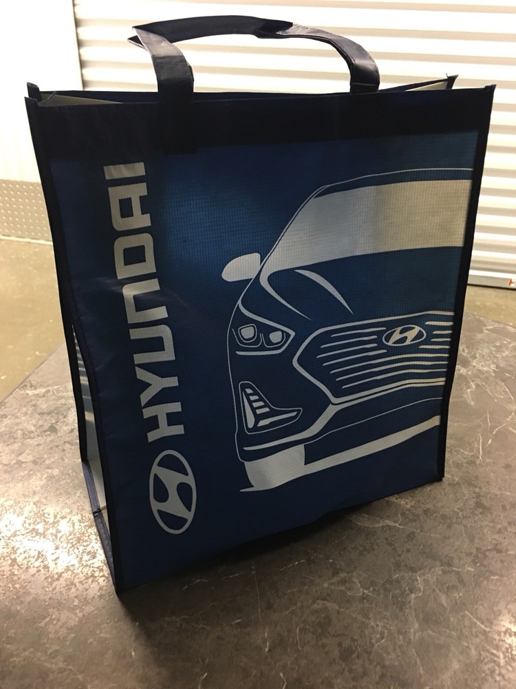 2017 HYUNDAI RE-USABLE BAG WITH HANDLES