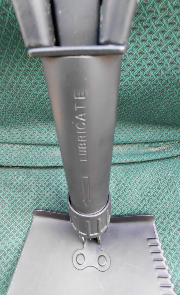 Genuine US Military Issue Entrenching Tool (E-Tool), Folding Shovel with Handle