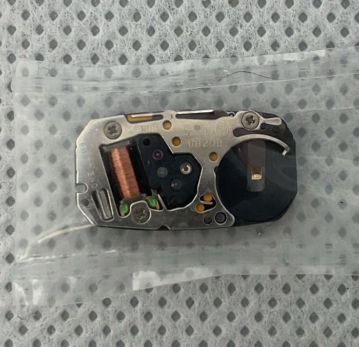 Hattori VB20B Quartz Movement 2 Hands NOS