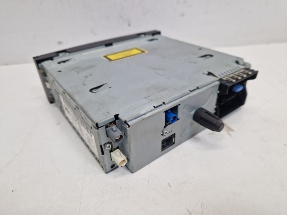 Navirechner Bluetooth Combined Radio/Navigation System *Code Not Present