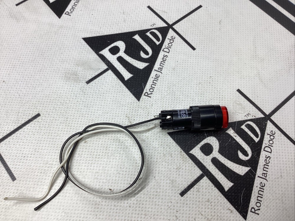EVH Star EAO Momentary Arcade Lamp Kill Switch