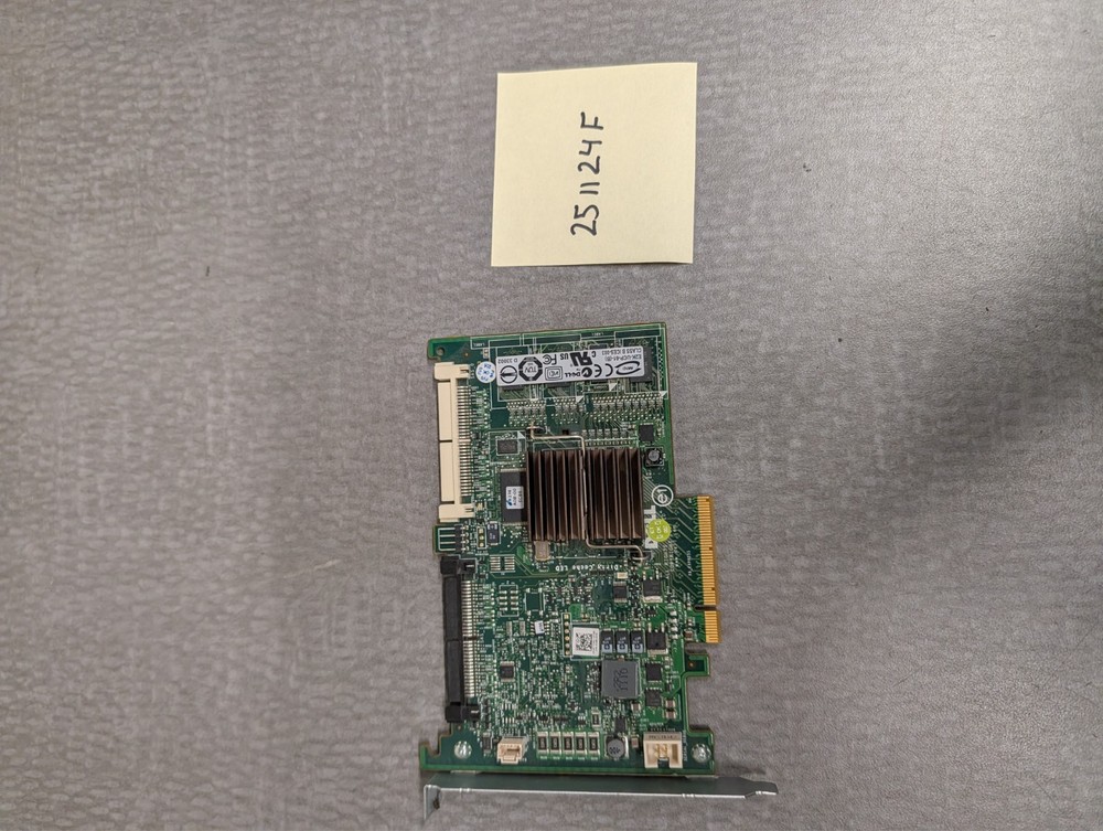 ** Dell PowerEdge Perc PCIe SAS RAID Controller Card E2K-UCP-61-(B)