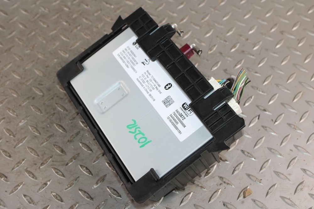 18-20 ESCALADE Communication Telematics Control Module Unit OEM Factory OE WTY
