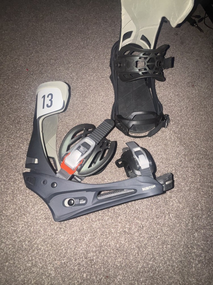 Burton ReFlex Mission Snowboard Bindings Black/ white Size Medium