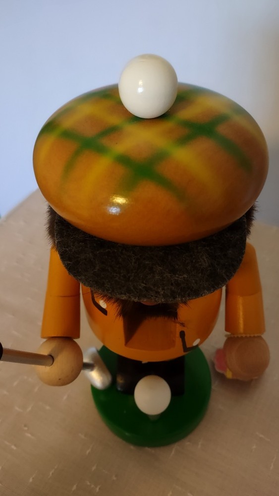 Steinbach Original Nutcracker Golfer Made in Germany 9.5"