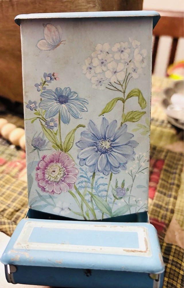 Vintage Jasco Tin Match Box Holder