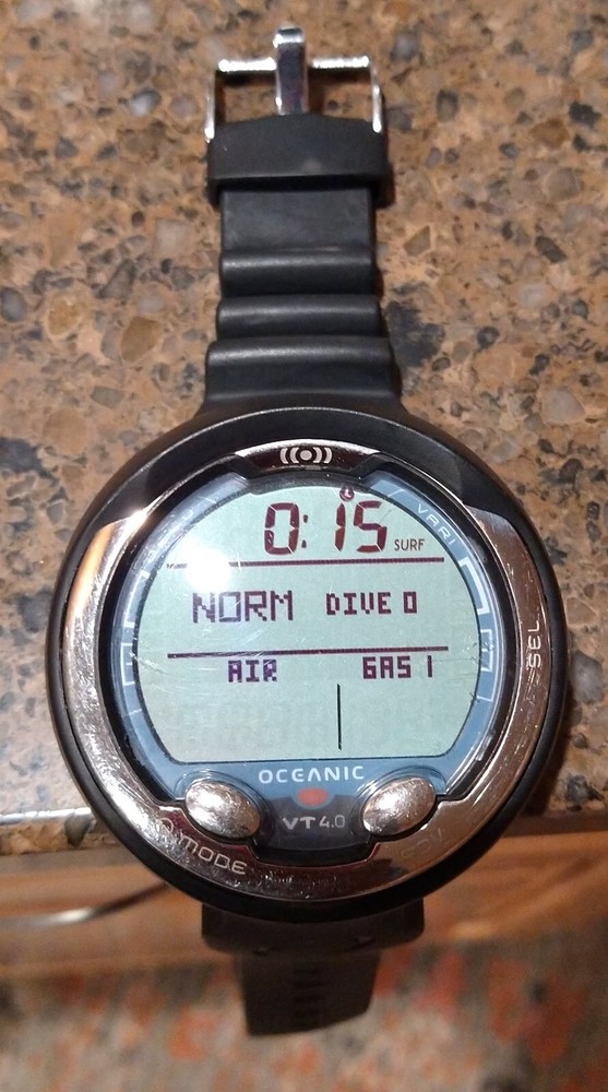 Oceanic VT4 Wireless Hoseless Wrist Dive Computer with Transmitter