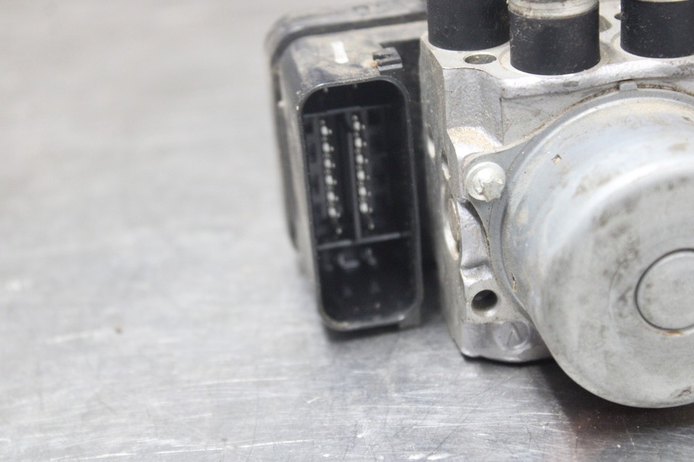 18-23 KAWASAKI NINJA 400 ABS PUMP UNIT MODULE