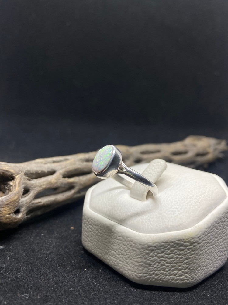 Native American Navajo white fire opal Sterling Silver Ring Size 8.75