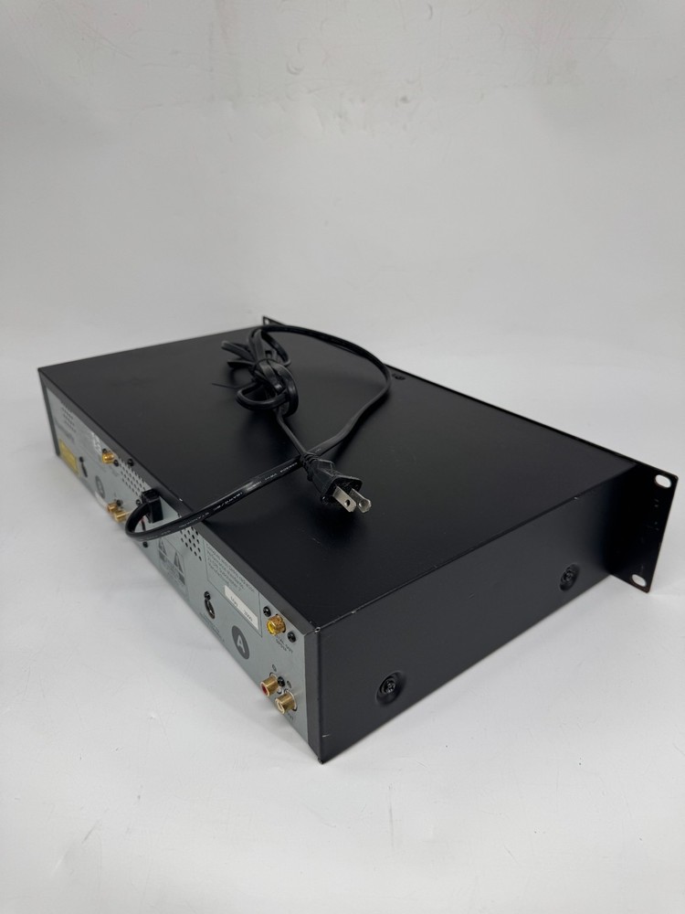 NUMARK CDN-20S PROFESSIONAL DUAL CD PLAYER.