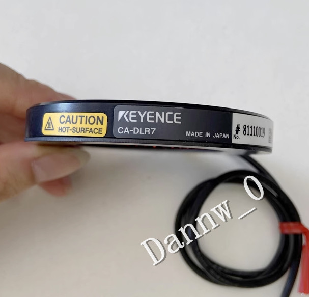 NEW IN BOX KEYENCE CA-DLR7 Light Source