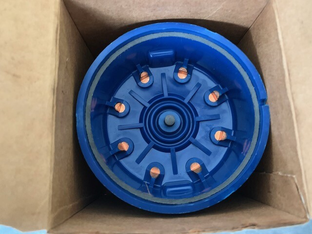 JOHNSON EVINRUDE OMC DISTRIBUTOR CAP 982209