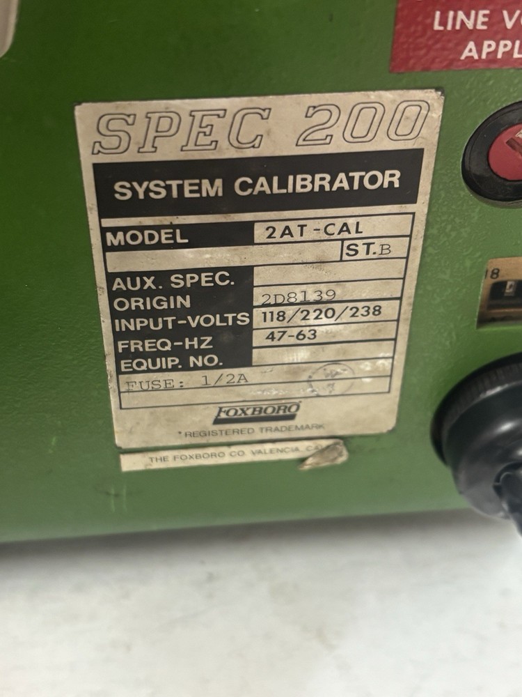 FOXBORO 2AT-CAL SPEC 200 SYSTEM CALIBRATOR