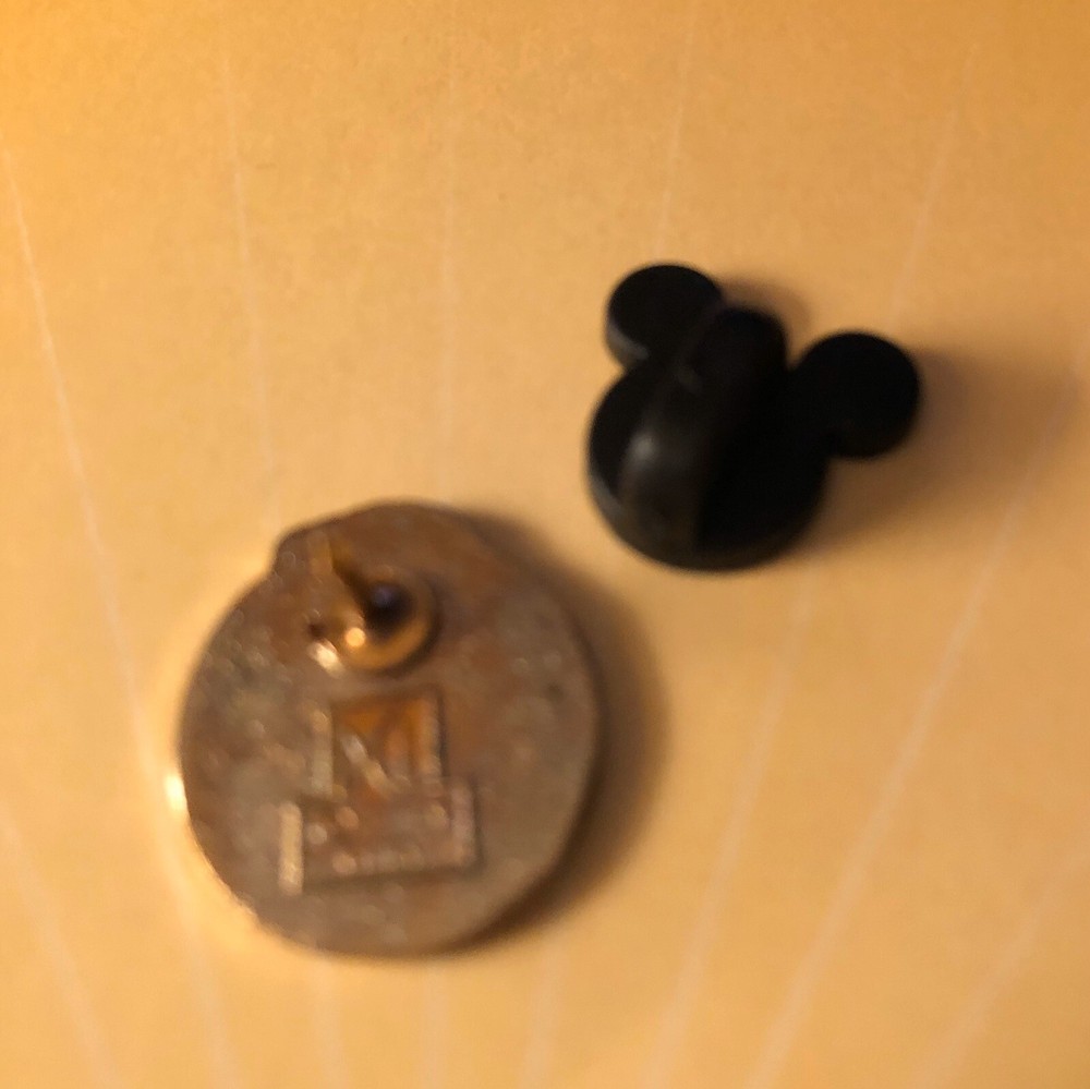 Donald Mini Disney Pin
