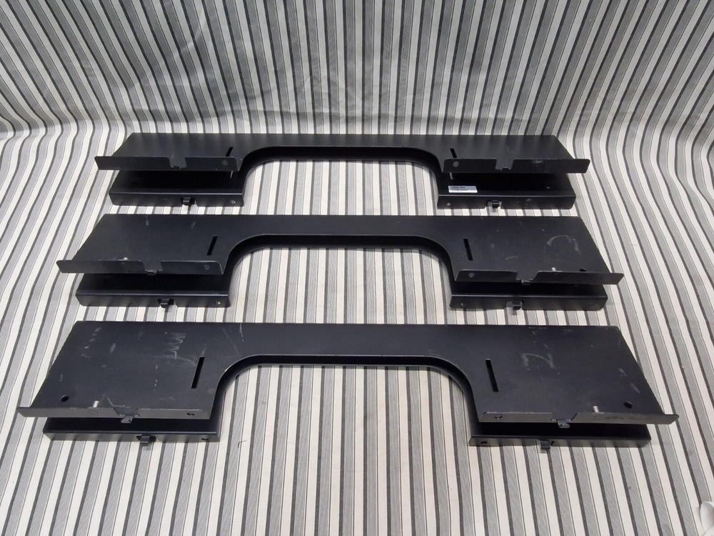 APC AR8172BLK Solid Cable Partition for NetShelter 750mm Front Wide Enclosure