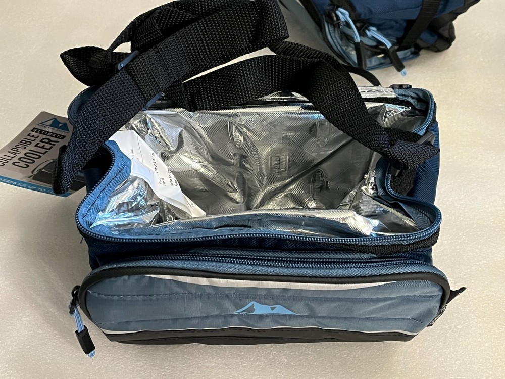 2 Arctic Zone Collapsable Coolers/Lunchbox 6 Can Capacity, 2 Lunchboxes w Insert