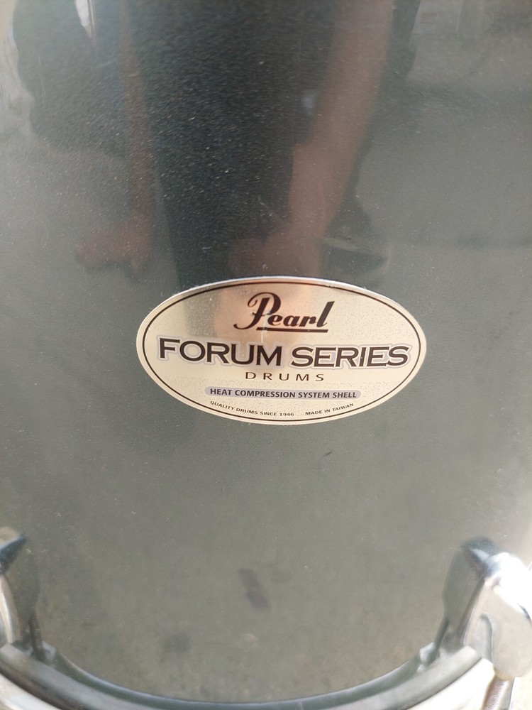 Pearl Forum 9x12 " Tom Green