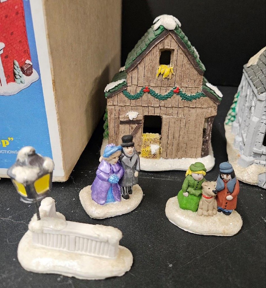 CREATIVE CRAFTS Cobble Stone Lane & More 8 pc. Kit PAINTED