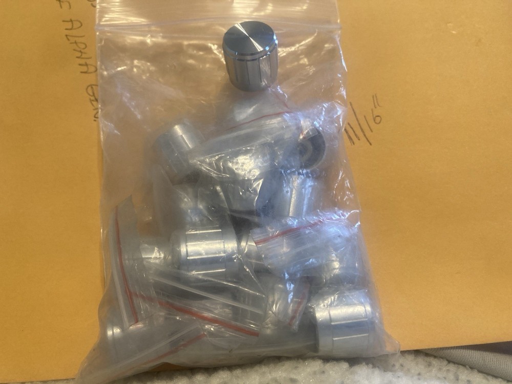 NOS splined 1/4” knobs