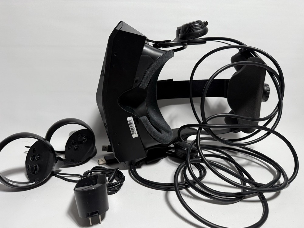 Pimax Crystal Light VR Headset with 2 Controllers